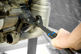 Adjustable Jaws with a flexible swivel
