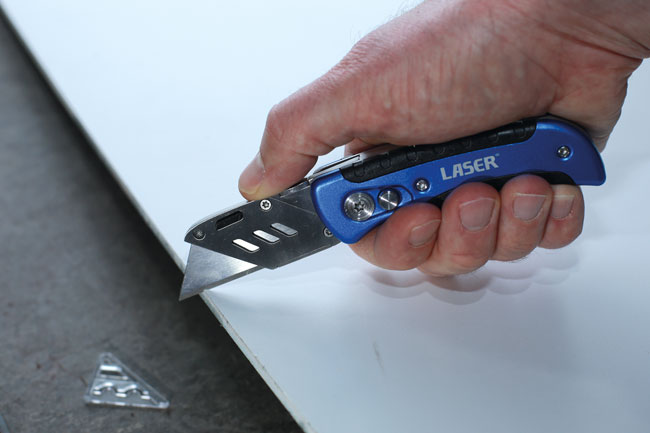 Laser Tools 7870 Folding Utility Knife